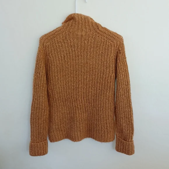 Abound Turtleneck - Picture 10 of 14